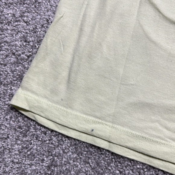 Nike Air Tee with Vibrant Graphic - Picture 4 of 6